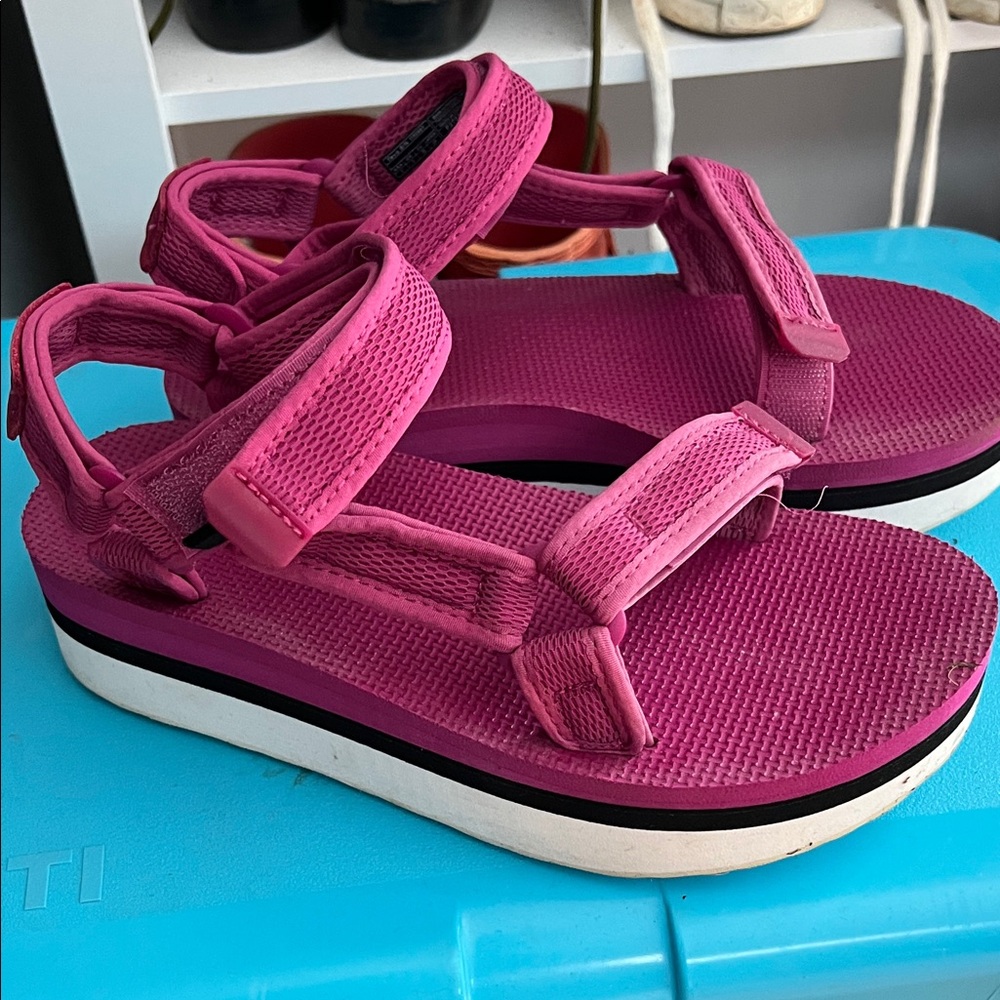 Teva Women's Fuchsia Sandals